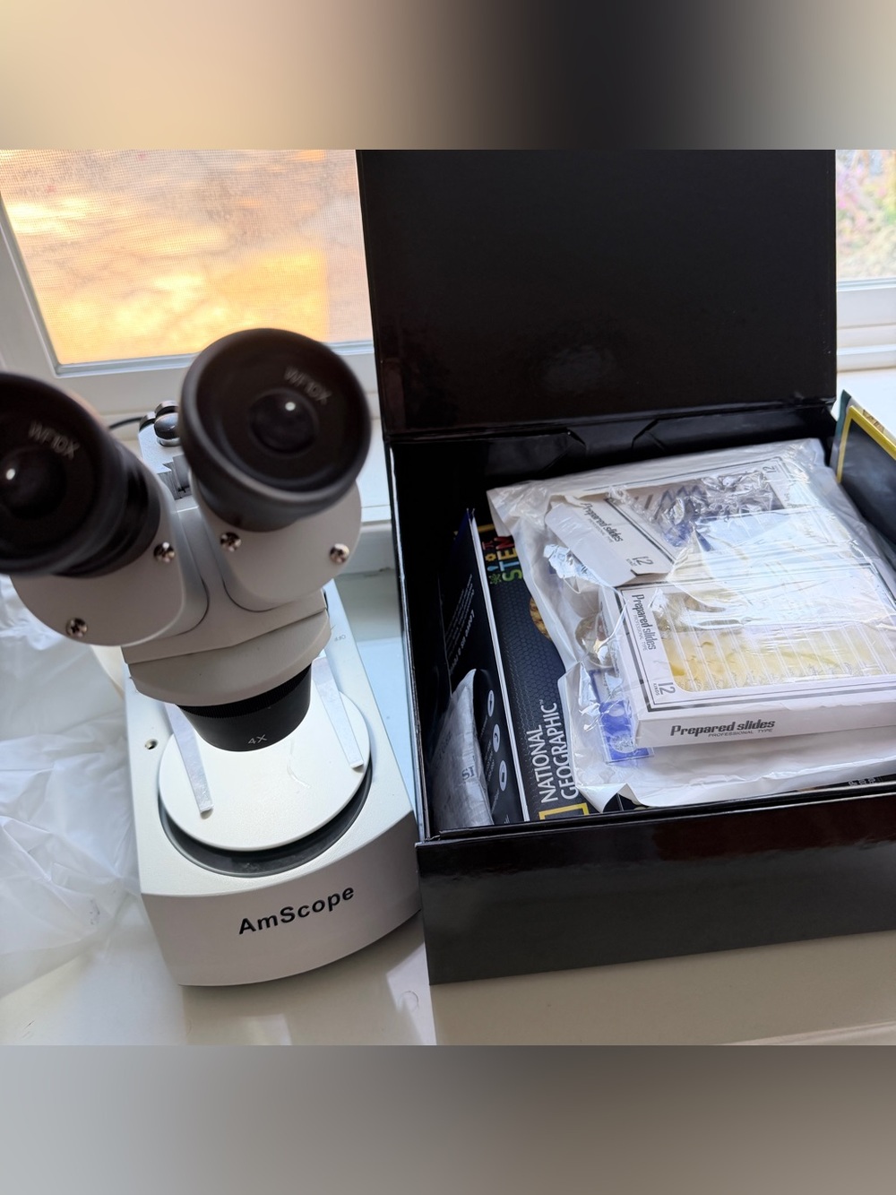 Bundle like new microscope with light, slides & rocks